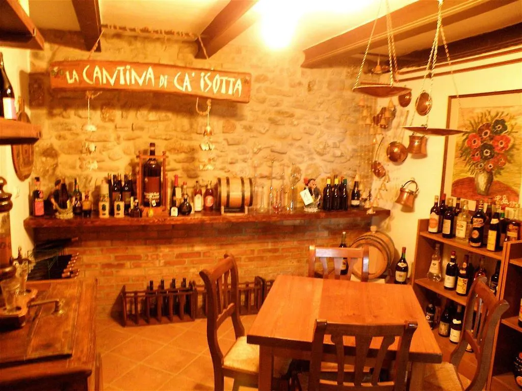 Agriturismo Ca' Isotta Villa Serravalle 0*, Castello di Serravalle